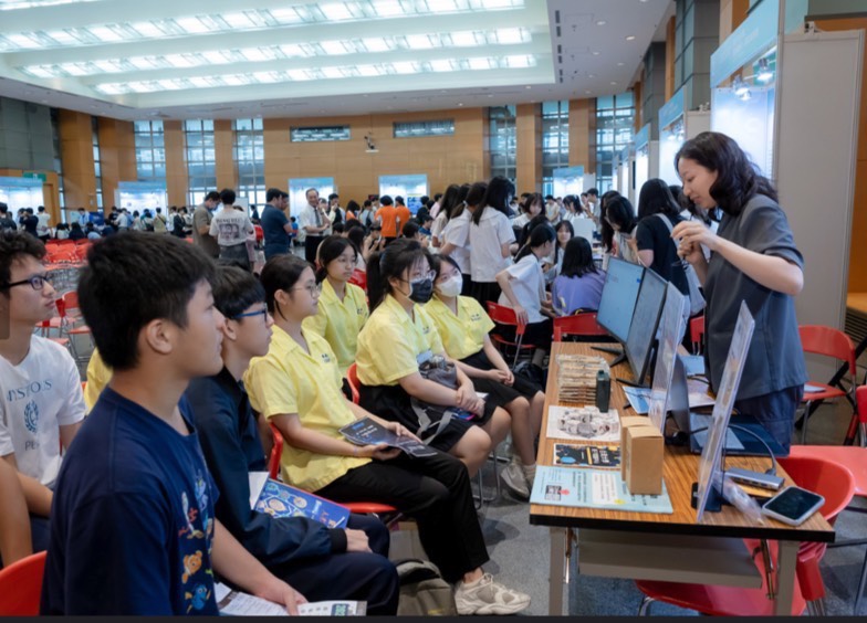 15大科技廠、700名師生齊聚 台灣「量子科技」教育跨步國際舞台