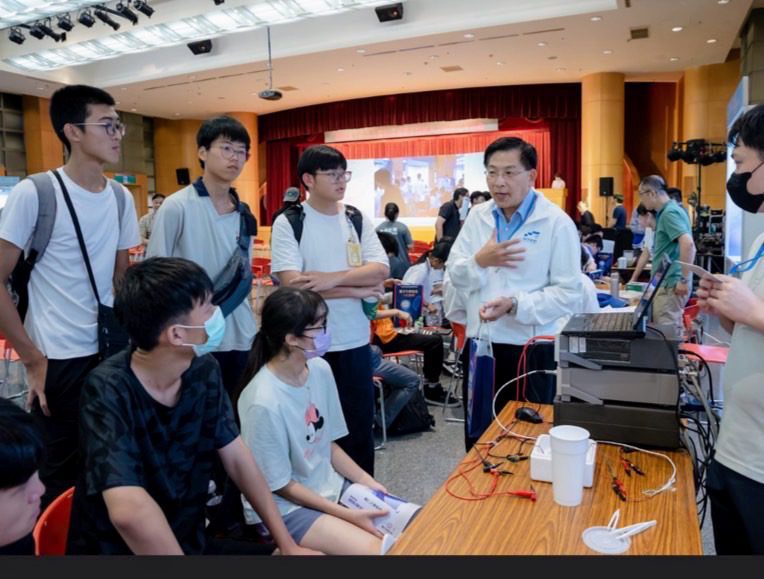 「台灣學聯」助力北北基桃竹50餘所高中職培育量子人才
